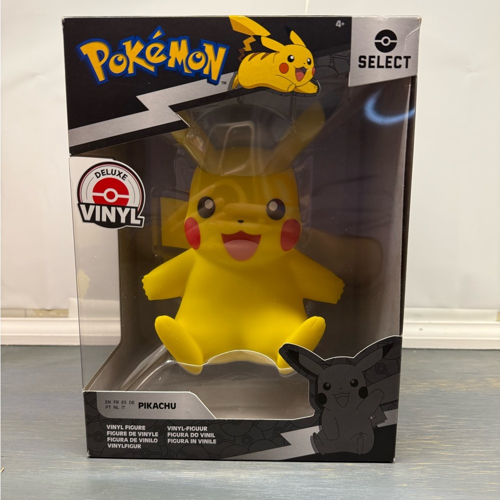 NWT Pokémon pikachu 8” vinyl figure series 1 yellow Pokemon